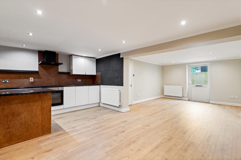 Basement Flat, 5 Saxon Street